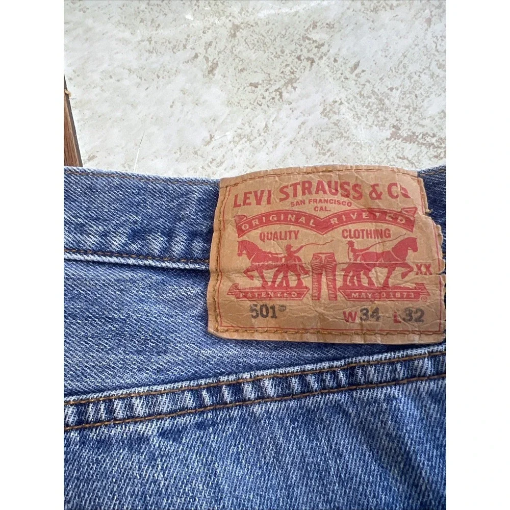 Vintage Y2K Levi's 501 Medium Wash Denim Jeans 34 X 32 Worn Button Fly - Picture 7 of 10